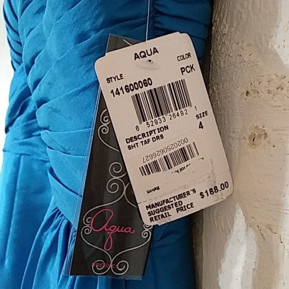 BNWT Strapless Peacock Blue Formal - Picture 5 of 8